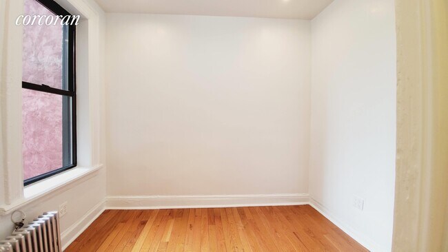 Foto del edificio - 132 N 1st St