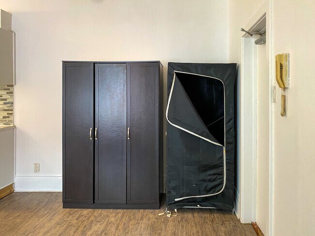 Photo du bâtiment - 301 Rue Wilbrod St