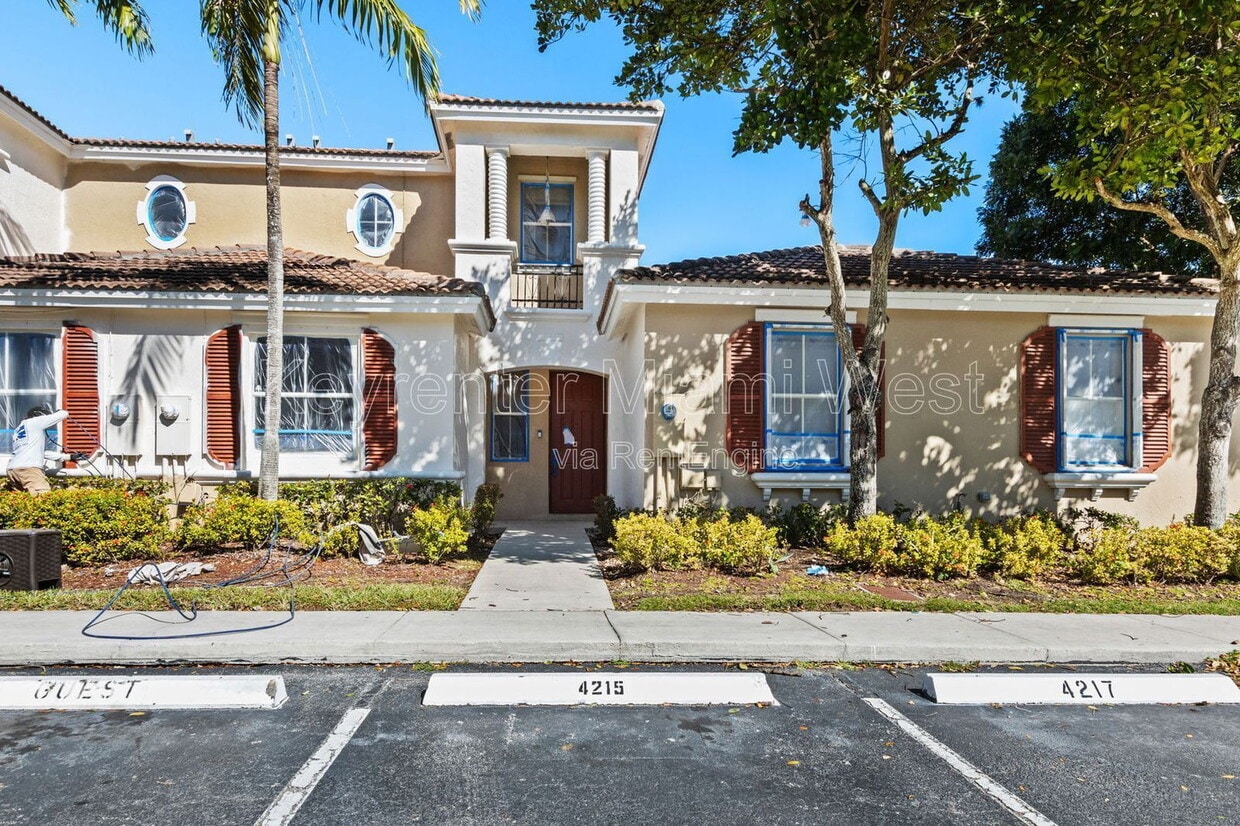 4215 Ne-22 Dr - 4215 Ne-22 Dr