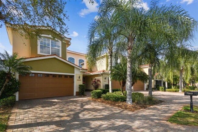 Building Photo - 13920 Clubhouse Dr