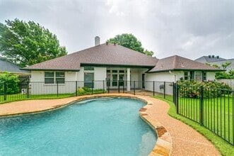 Building Photo - 5206 Fox Trail Ln