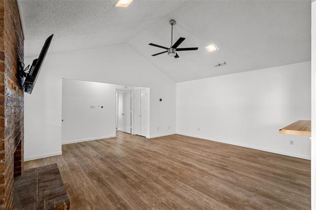 Foto del edificio - 2302 Carol Good Ln