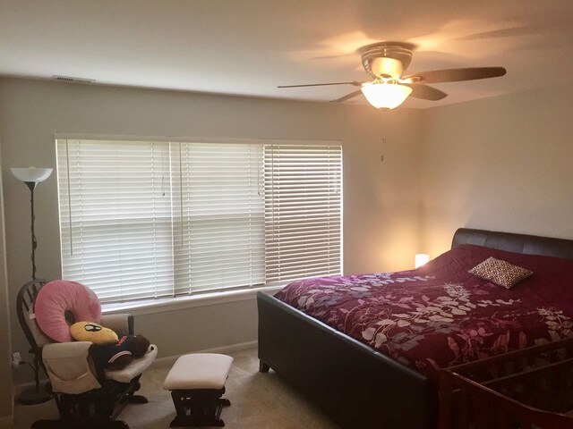 Foto del edificio - 3182 Falling Waters Ln