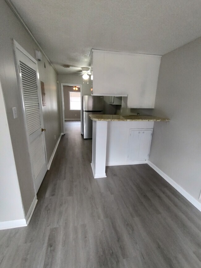 Foto del edificio - High St and Lelia St