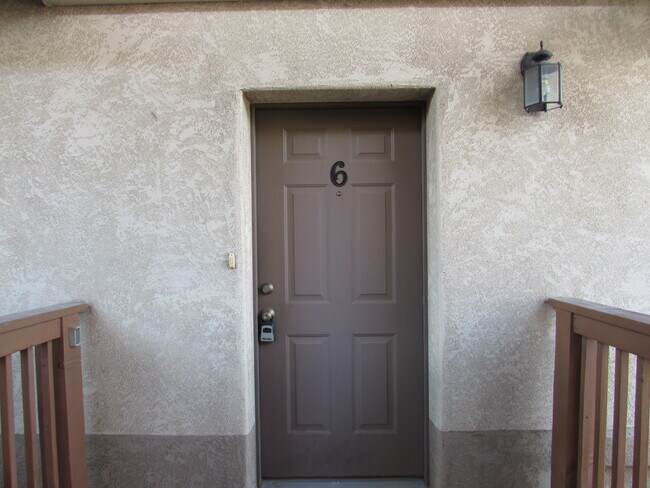Foto del edificio - 1206 Walnut Ave