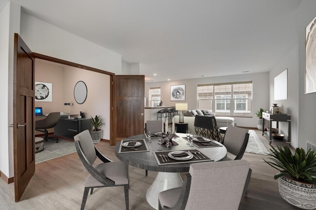 Building Photo - 1931 Eastwood Way