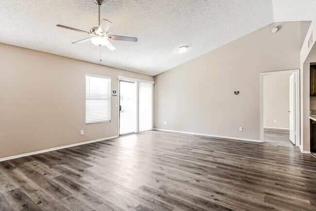 Building Photo - 4755 W Oraibi Dr