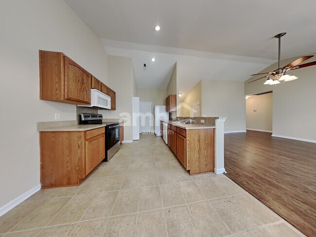 Building Photo - 425 Watershed Dr