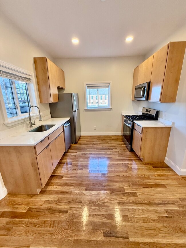 Photo - 124 Chestnut St Apartment