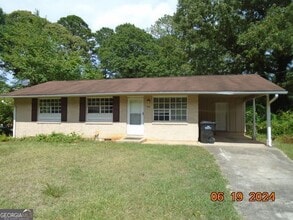 Building Photo - 6642 Wolf River Dr