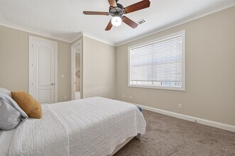 Building Photo - 105 Detering St