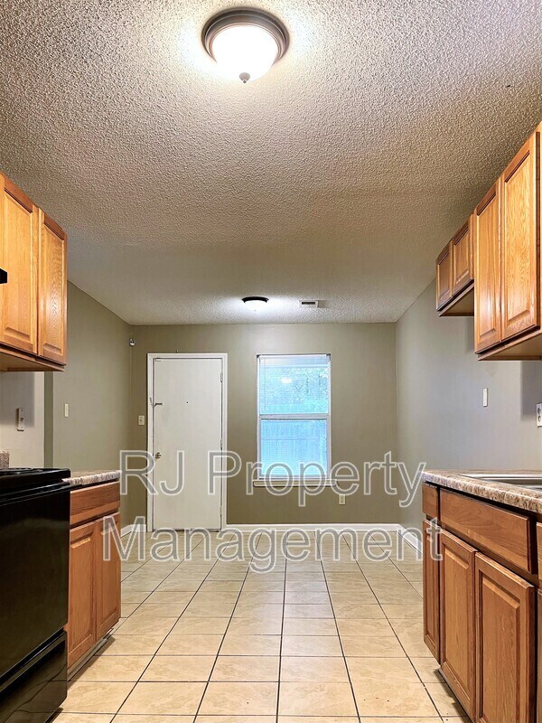 Foto del edificio - 4615 Addington Dr