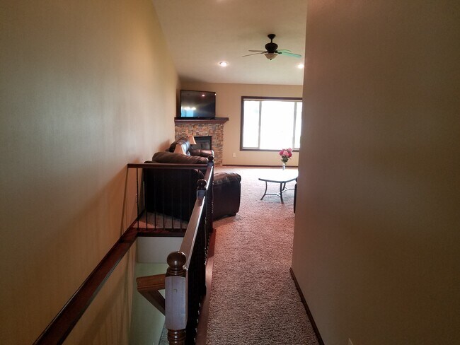 Building Photo - 5603 w Bakker park dr