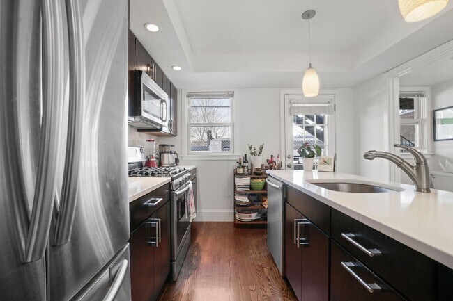 Foto del edificio - 208-210-210 W Seventh St