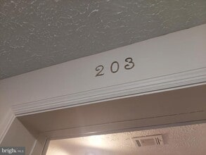 Building Photo - 13107 Briarcliff Terrace