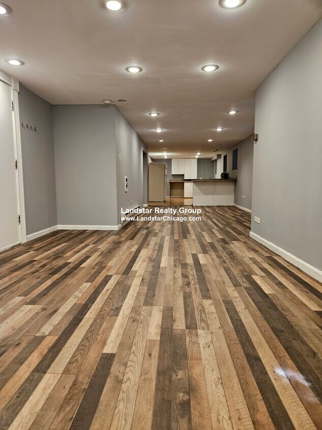 Foto principal - 2225 N Bissell St