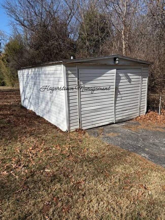 Building Photo - Single Family Home in North End