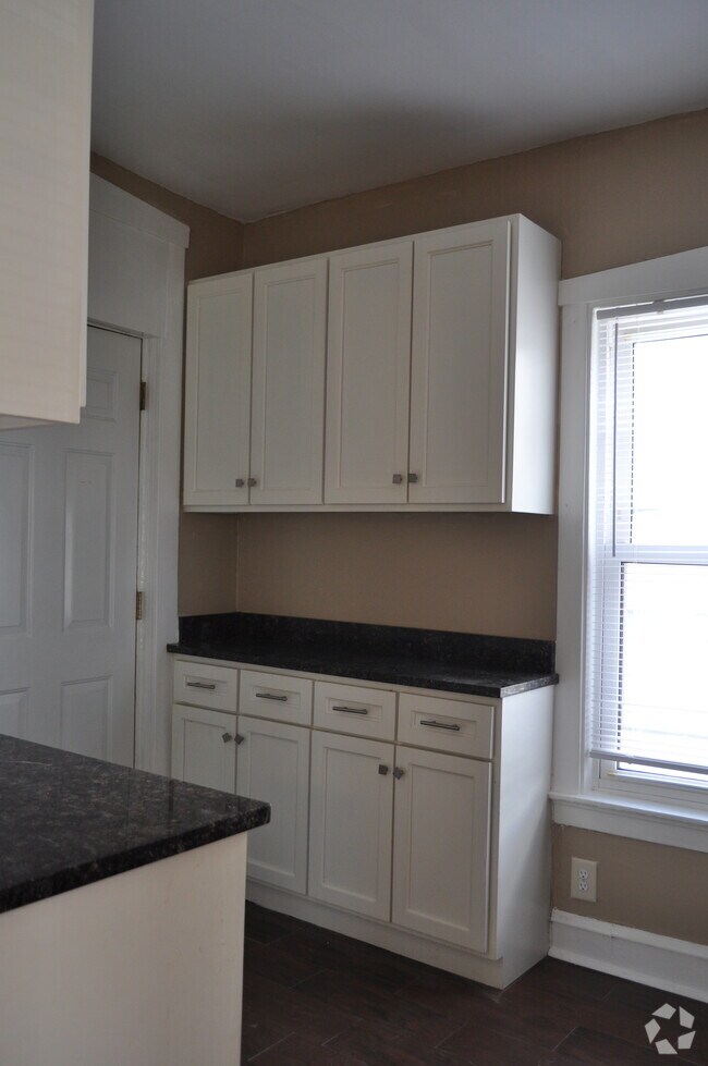 West Humboldt Park Apartments under 400 Chicago, IL 22 Rentals