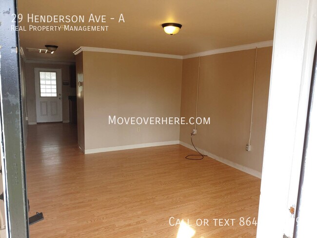 Building Photo - 29 Henderson Ave