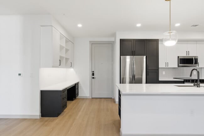 Building Photo - The Buckley