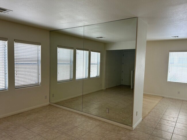 Foto del edificio - 4929 Pale Buffalo Rd. 89139 no-gn-pn-SW(CJ)