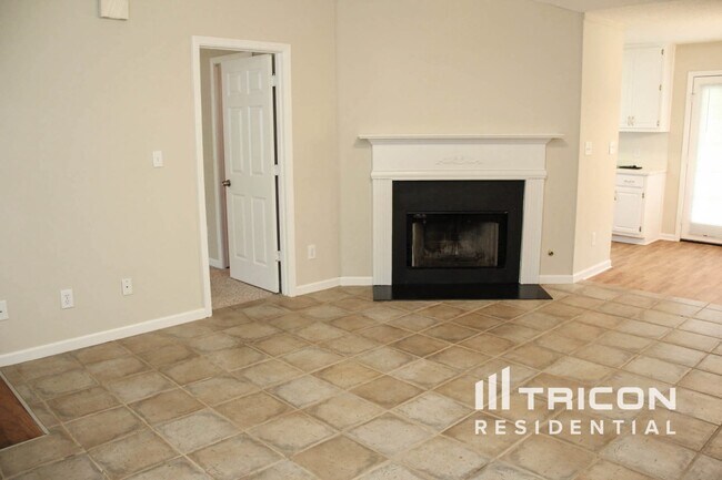Building Photo - 175 Cedar Ridge Road Locust Grove GA
