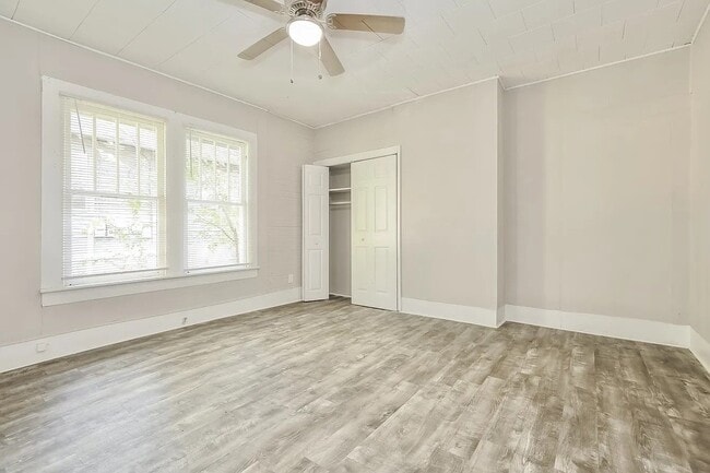 Building Photo - 301 E Guilford St