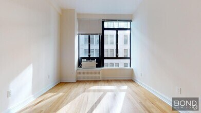 Building Photo - 1 Astor Pl