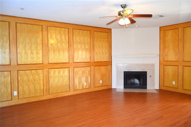 Foto del edificio - 5613 Vineyard Ln