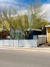 Building Photo - 888 E Park Modern Dr