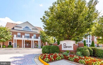 Building Photo - 12925 Centre Park Cir