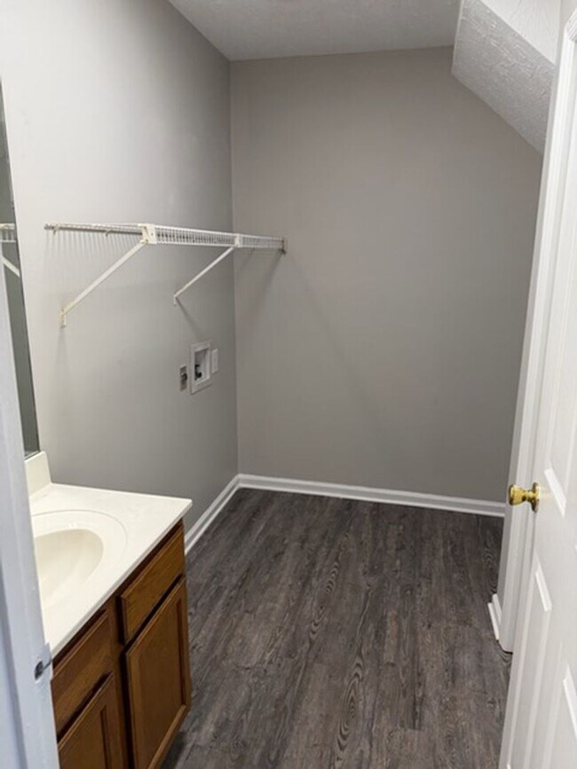 Foto del edificio - 175 S Killarney Ln