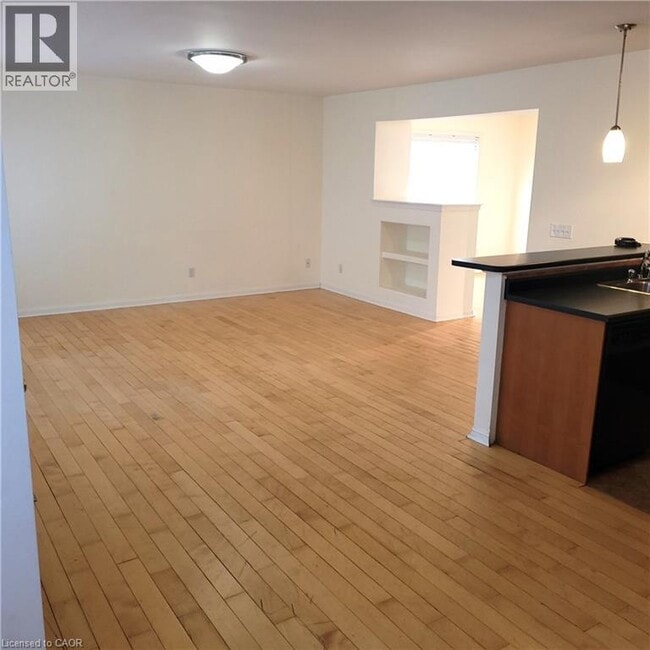 Photo du bâtiment - 52 Coulthard Blvd