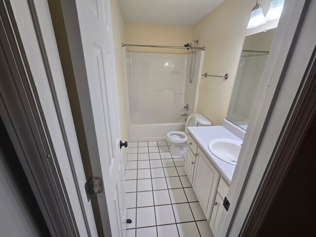 Building Photo - 3021 Brookhaven Way