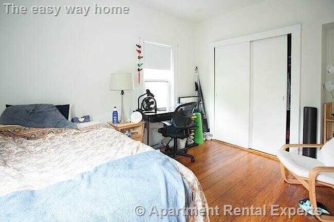 Foto del edificio - 50 Holyoke Rd