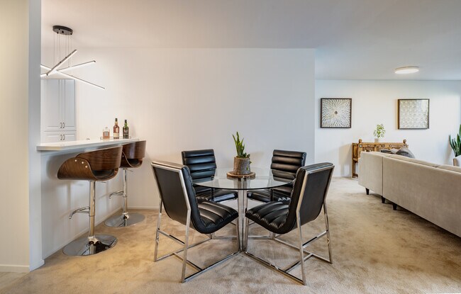 Foto del edificio - 927 N Kings Rd