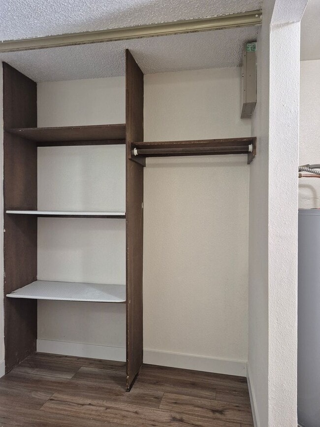 Foto del edificio - Upgraded 2 Bedroom Duplex Walking Distance...
