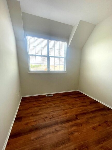 Foto del edificio - 9534 Walker Way