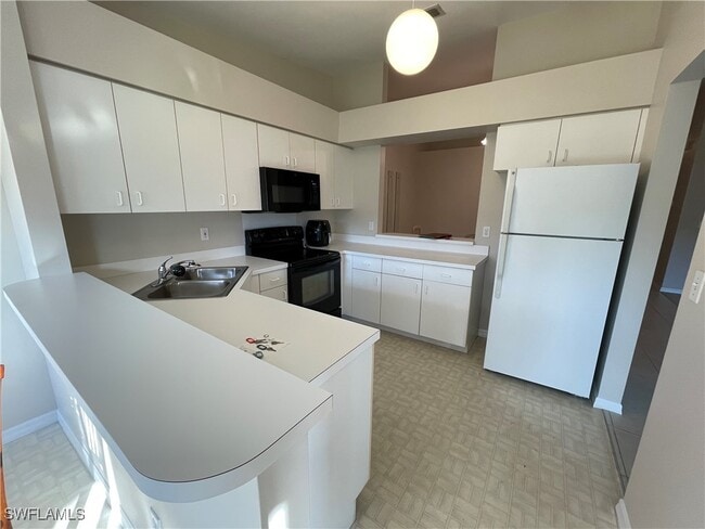 Building Photo - 10904 Regent Cir