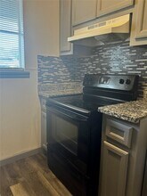 Building Photo - 1001 Spooner St