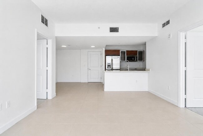Building Photo - 480 Hibiscus St
