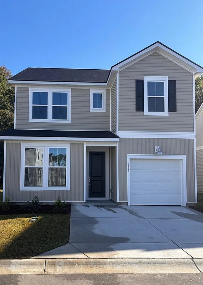 Building Photo - 195 Cypress Holw Dr