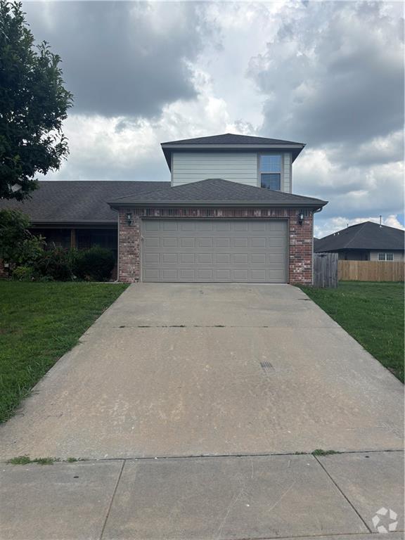 Building Photo - 212 Copper Oaks Dr