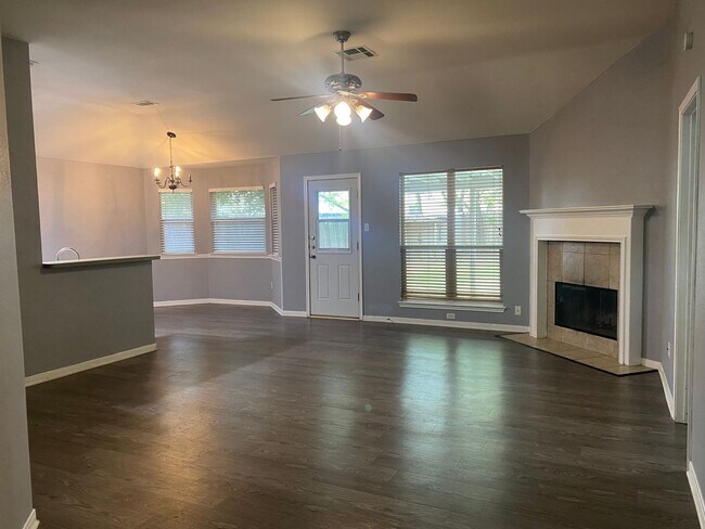 Foto del edificio - 3 BEDROOM, BELTON ISD