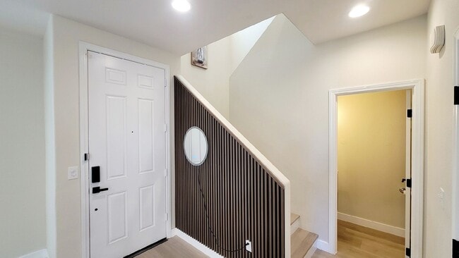Foto del edificio - 8360 Creek Canyon Ave