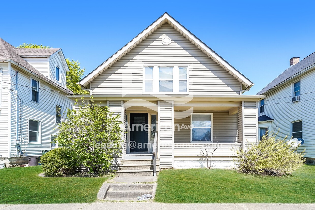 Primary Photo - 2635 2nd St NW