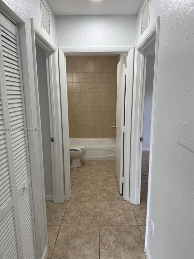 Foto del edificio - 7600 NW 38th Ct