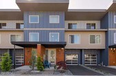 Primary Photo - 3 br, 2.5 bath Townhome - 813 NW Victoria Ave