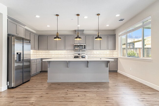 Building Photo - 5522 Shell Ridge Ct