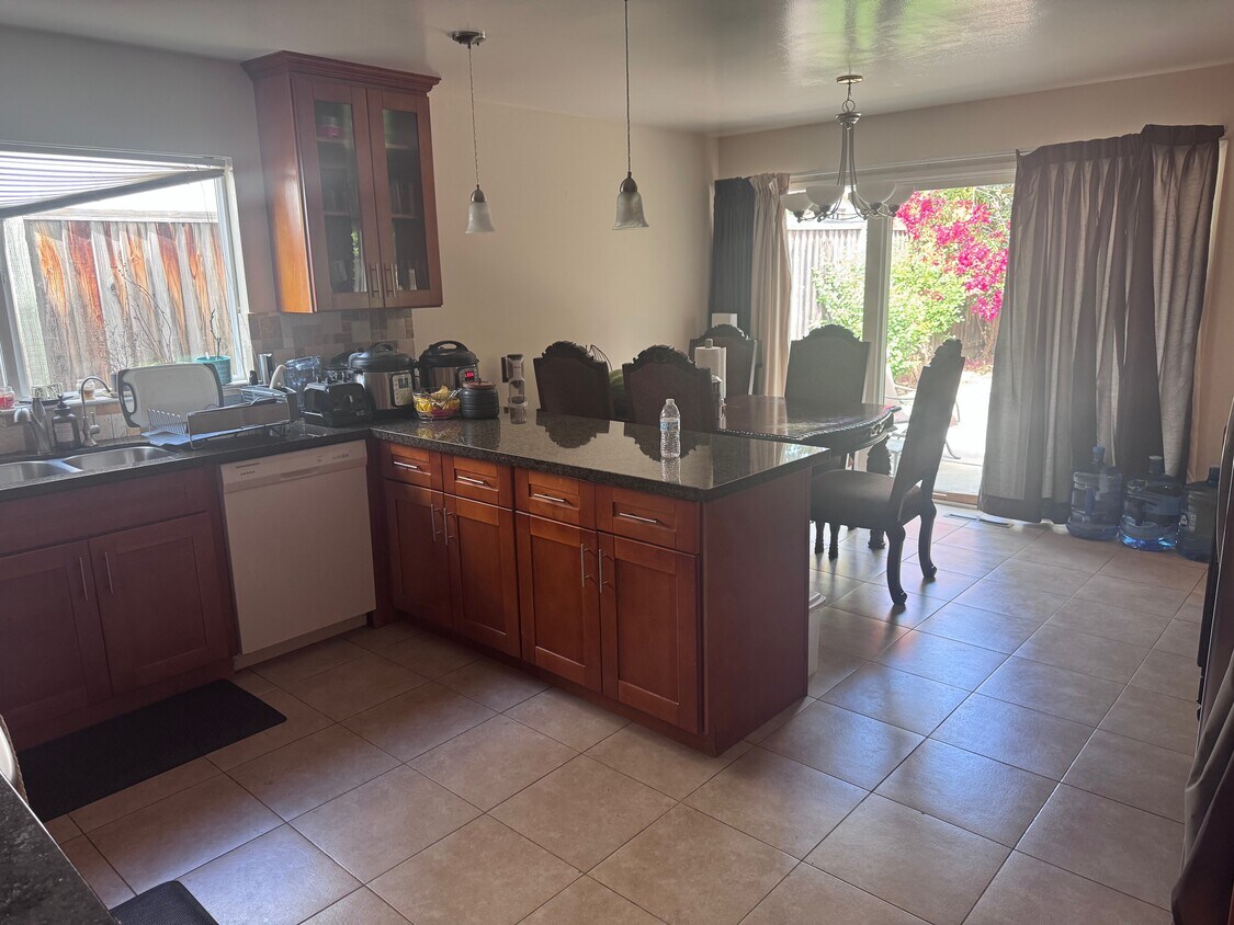 Photo - 1571 Lyle Dr (San Jose, CA)